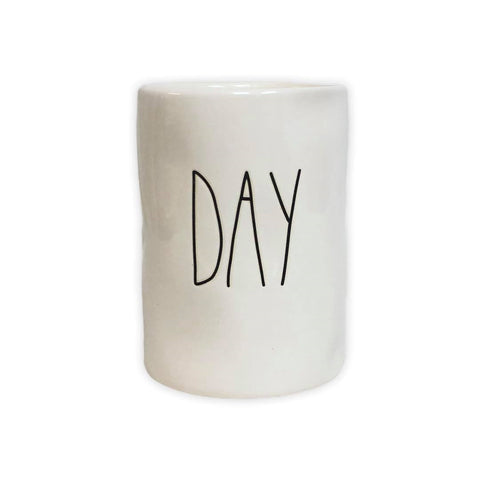 Rae Dunn DAY LL Font Richly Scented Candle Bergamot Water Size 11.4oz